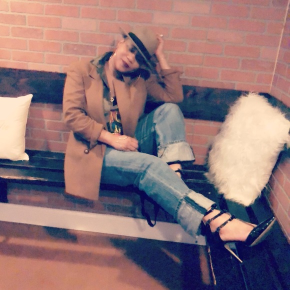 Meet your Posher, Aisha - Picture 5 of 8